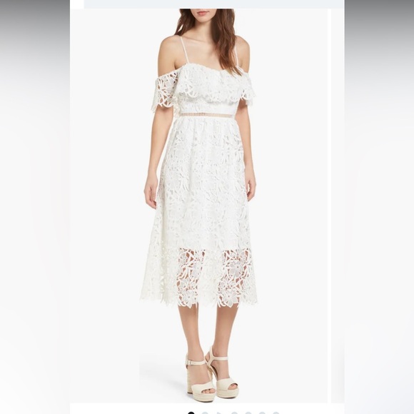 Astr the Label white Lace off shoulder dress - Picture 1 of 11